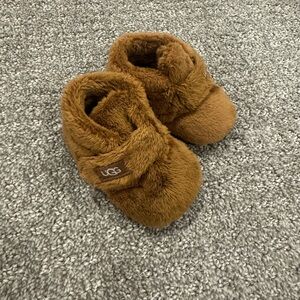 UGG Tan Fuzzy Infant Booties